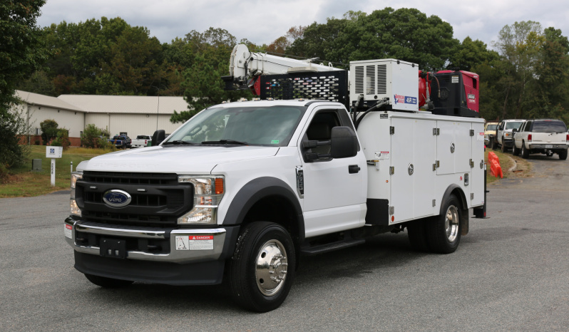 2021 Ford F600 Service Truck, 80k Miles, 4WD, 7.3 Gas, Stellar 11′ Aluminum Mechanics Body, Lube Skid, 7621 Crane, Welder, Drawers full