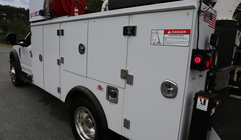 2021 Ford F600 Service Truck, 80k Miles, 4WD, 7.3 Gas, Stellar 11′ Aluminum Mechanics Body, Lube Skid, 7621 Crane, Welder, Drawers full