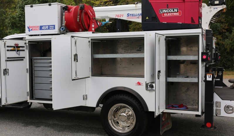 2021 Ford F600 Service Truck, 80k Miles, 4WD, 7.3 Gas, Stellar 11′ Aluminum Mechanics Body, Lube Skid, 7621 Crane, Welder, Drawers full