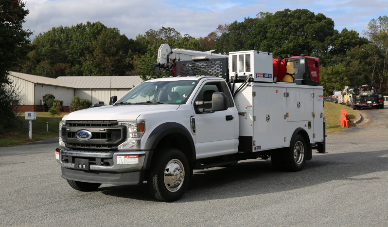 2021 Ford F600 Service Truck, 4WD, 7.3 V8 Gas, Stellar TMAX 11′ Mechanics Bed, 98k Miles, 7621 Crane, Welder, Drawers full