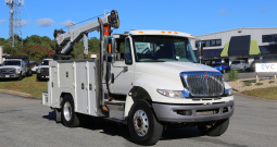 2018 International 4400, Cummins 6.7, Under CDL, Air Ride, 11k Tiger Crane, 11′ STI Service Body, 157k Miles