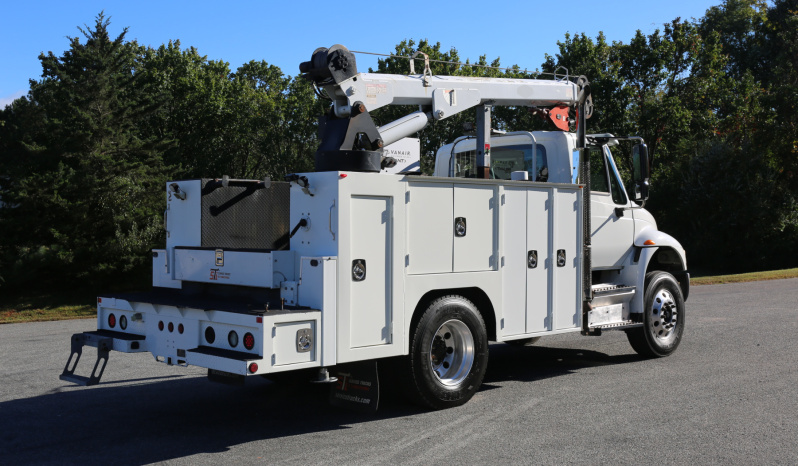 2018 International 4400, Cummins 6.7, Under CDL, Air Ride, 11k Tiger Crane, 11′ STI Service Body, 157k Miles full