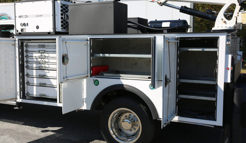 2022 Ford F-550 Service Truck, Extended Cab, IMT 7500-22 Series Crane, 4WD, Diesel, 35k Miles full