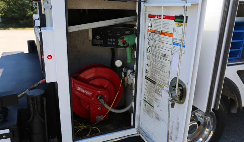 2022 Ford F-550 Service Truck, Extended Cab, IMT 7500-22 Series Crane, 4WD, Diesel, 35k Miles full