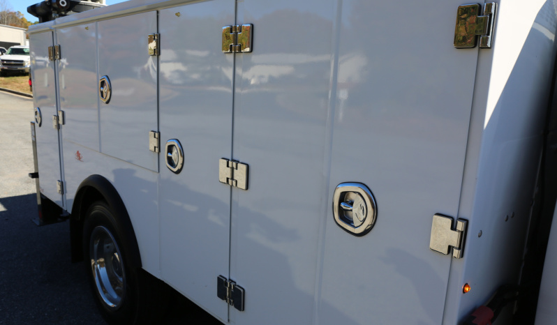 2021 Ford F600 Service Truck, 7.3 V8 Gas, 4WD, Stellar TMAX Aluminum Mechanics Body, 50k Miles, Stellar 7621 Crane full