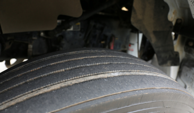 2022 Kenworth T270, Air Ride, PX7 Diesel, Under CDL, 127k Miles, Stellar 12630 Crane, 1 Owner full