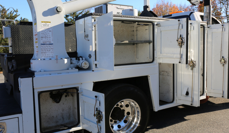 2015 Ford F750 Mechanics Truck, Cummins Diesel, Allison Auto, Under CDL, Maintainer 11′ Service Body, 10k Maintainer Crane, 182k Miles full