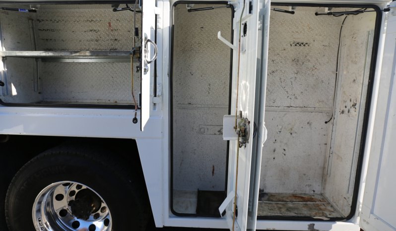 2015 Ford F750 Mechanics Truck, Cummins Diesel, Allison Auto, Under CDL, Maintainer 11′ Service Body, 10k Maintainer Crane, 182k Miles full