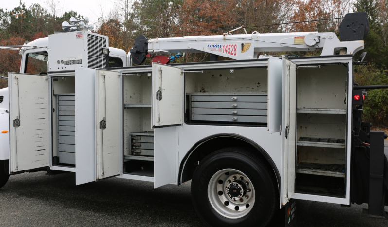 2007 Peterbilt 335 Mechanics Truck, 14′ Stellar Service Body, 14528 Series Crane, 170k Miles, 6 Speed, Cummins ISC Diesel full
