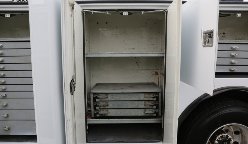 2007 Peterbilt 335 Mechanics Truck, 14′ Stellar Service Body, 14528 Series Crane, 170k Miles, 6 Speed, Cummins ISC Diesel full