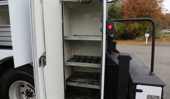 2007 Peterbilt 335 Mechanics Truck, 14′ Stellar Service Body, 14528 Series Crane, 170k Miles, 6 Speed, Cummins ISC Diesel full