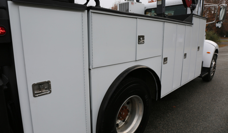 2007 Peterbilt 335 Mechanics Truck, 14′ Stellar Service Body, 14528 Series Crane, 170k Miles, 6 Speed, Cummins ISC Diesel full