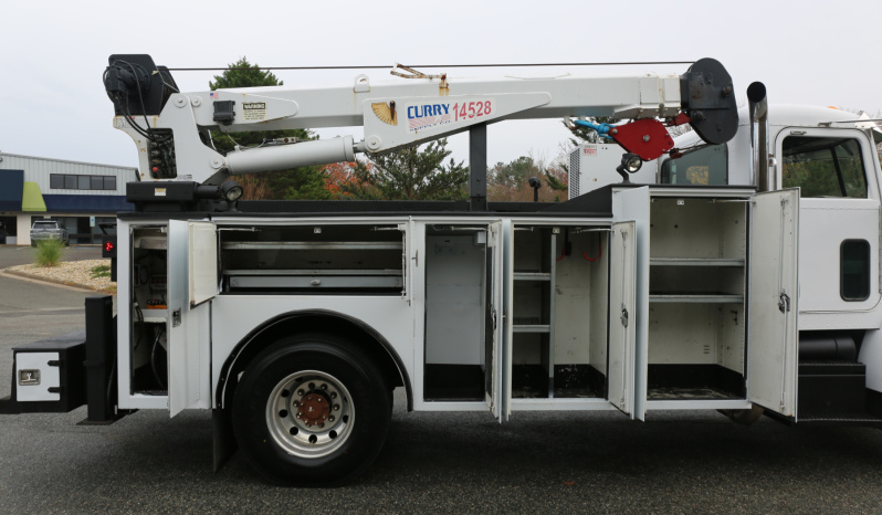 2007 Peterbilt 335 Mechanics Truck, 14′ Stellar Service Body, 14528 Series Crane, 170k Miles, 6 Speed, Cummins ISC Diesel full