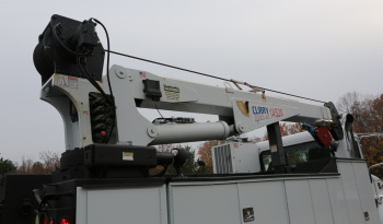 2007 Peterbilt 335 Mechanics Truck, 14′ Stellar Service Body, 14528 Series Crane, 170k Miles, 6 Speed, Cummins ISC Diesel full