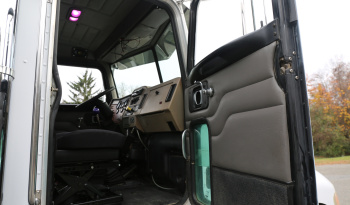 2007 Peterbilt 335 Mechanics Truck, 14′ Stellar Service Body, 14528 Series Crane, 170k Miles, 6 Speed, Cummins ISC Diesel full