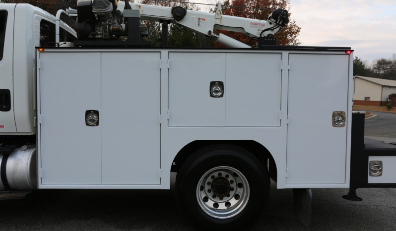 2018 International 4400 Service Truck, Under CDL, Air Ride Rear, 163k Miles, Cummins Diesel, Tiger 11k Crane full