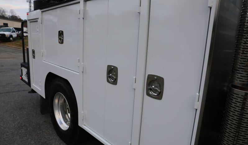 2018 International 4400 Service Truck, Under CDL, Air Ride Rear, 163k Miles, Cummins Diesel, Tiger 11k Crane full