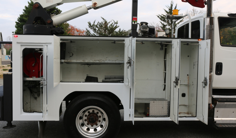 2018 International 4400 Service Truck, Under CDL, Air Ride Rear, 163k Miles, Cummins Diesel, Tiger 11k Crane full