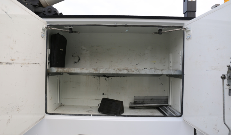 2018 International 4400 Service Truck, Under CDL, Air Ride Rear, 163k Miles, Cummins Diesel, Tiger 11k Crane full