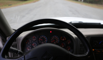 2018 International 4400 Service Truck, Under CDL, Air Ride Rear, 163k Miles, Cummins Diesel, Tiger 11k Crane full