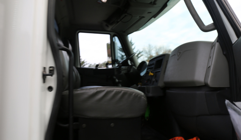 2018 International 4400 Service Truck, Under CDL, Air Ride Rear, 163k Miles, Cummins Diesel, Tiger 11k Crane full