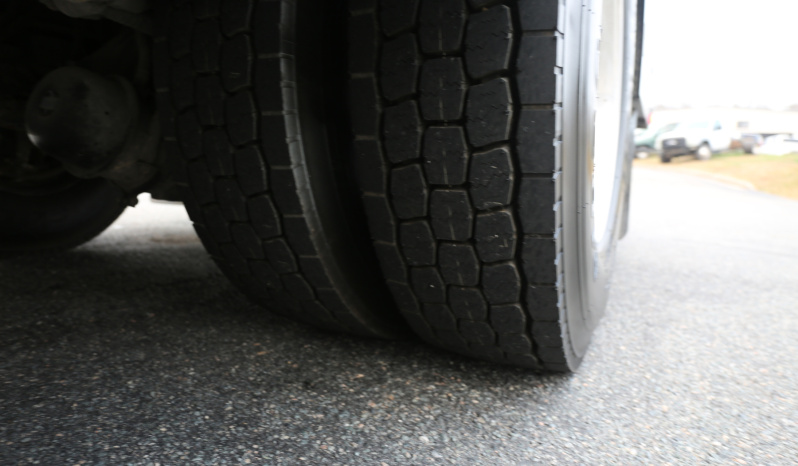 2018 International 4400 Service Truck, Under CDL, Air Ride Rear, 163k Miles, Cummins Diesel, Tiger 11k Crane full