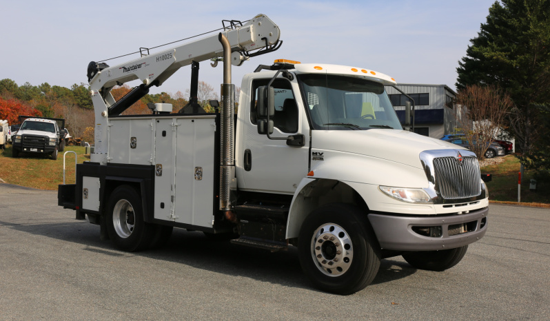 2019 International MV607 Service Truck, Cummins Diesel, Allison Auto, 26k GVWR, 152k Miles, Maintainer Crane full