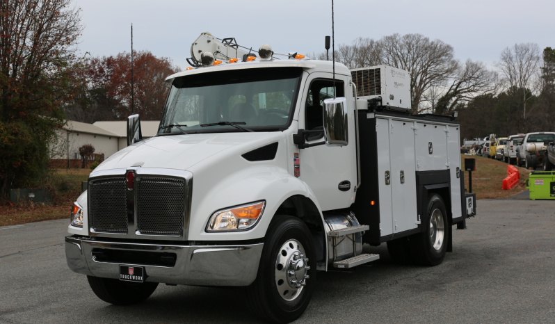 2026 Kenworth T280 Mechanics Truck, PX7 Diesel, Allison Auto, Air Ride, Under CDL, Maintainer Service Body and Crane full