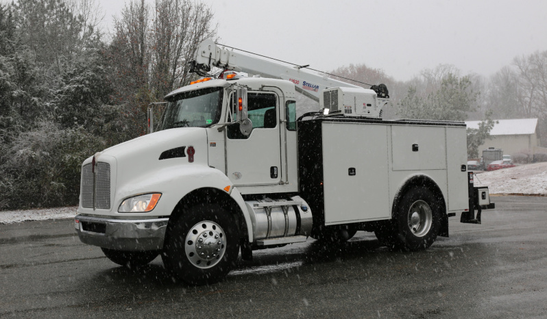 2022 Kenworth T270 Mechanics Truck, Under CDL, 125k Miles, Stellar 12630 Crane, PX7 Diesel, Allison Auto, Air Ride full
