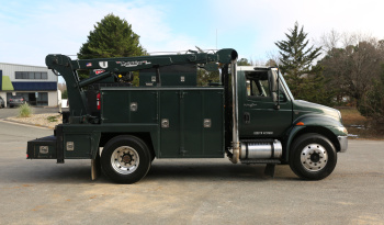 2002 International 4300 Service Truck, Under CDL, DT466, Eaton Manual, 228k Miles, Maintainer Mechanics Body, 8600# Crane full
