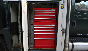 2002 International 4300 Service Truck, Under CDL, DT466, Eaton Manual, 228k Miles, Maintainer Mechanics Body, 8600# Crane full