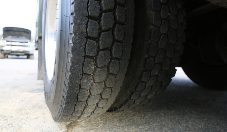 2002 International 4300 Service Truck, Under CDL, DT466, Eaton Manual, 228k Miles, Maintainer Mechanics Body, 8600# Crane full