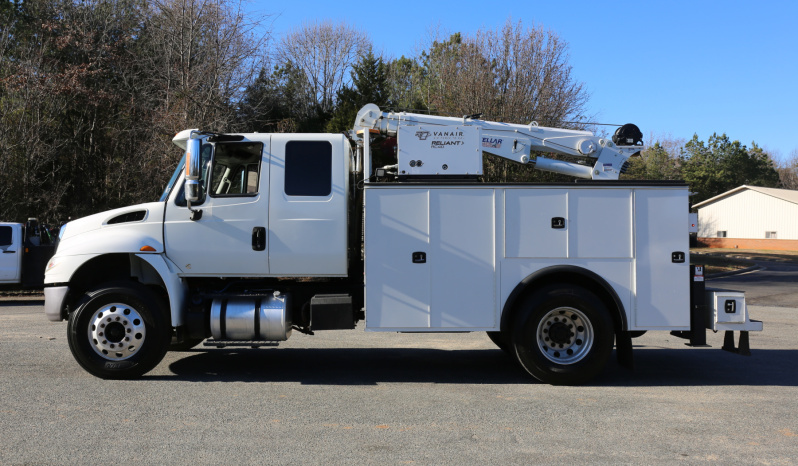 2019 International Mechanics Truck, Cummins Diesel, Stellar 12621 Crane, Under CDL, Air Ride, CTech Drawers, 177k Miles full