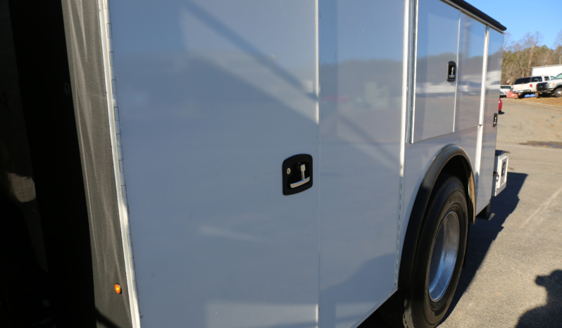 2019 International Mechanics Truck, Cummins Diesel, Stellar 12621 Crane, Under CDL, Air Ride, CTech Drawers, 177k Miles full