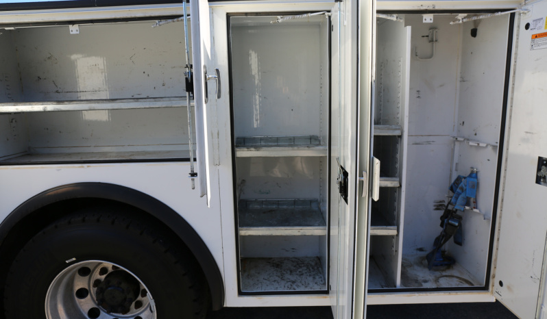 2019 International Mechanics Truck, Cummins Diesel, Stellar 12621 Crane, Under CDL, Air Ride, CTech Drawers, 177k Miles full