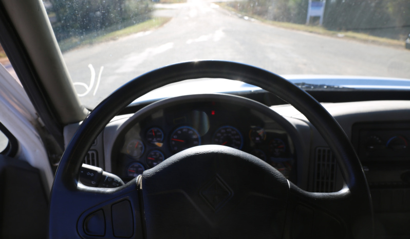 2019 International Mechanics Truck, Cummins Diesel, Stellar 12621 Crane, Under CDL, Air Ride, CTech Drawers, 177k Miles full