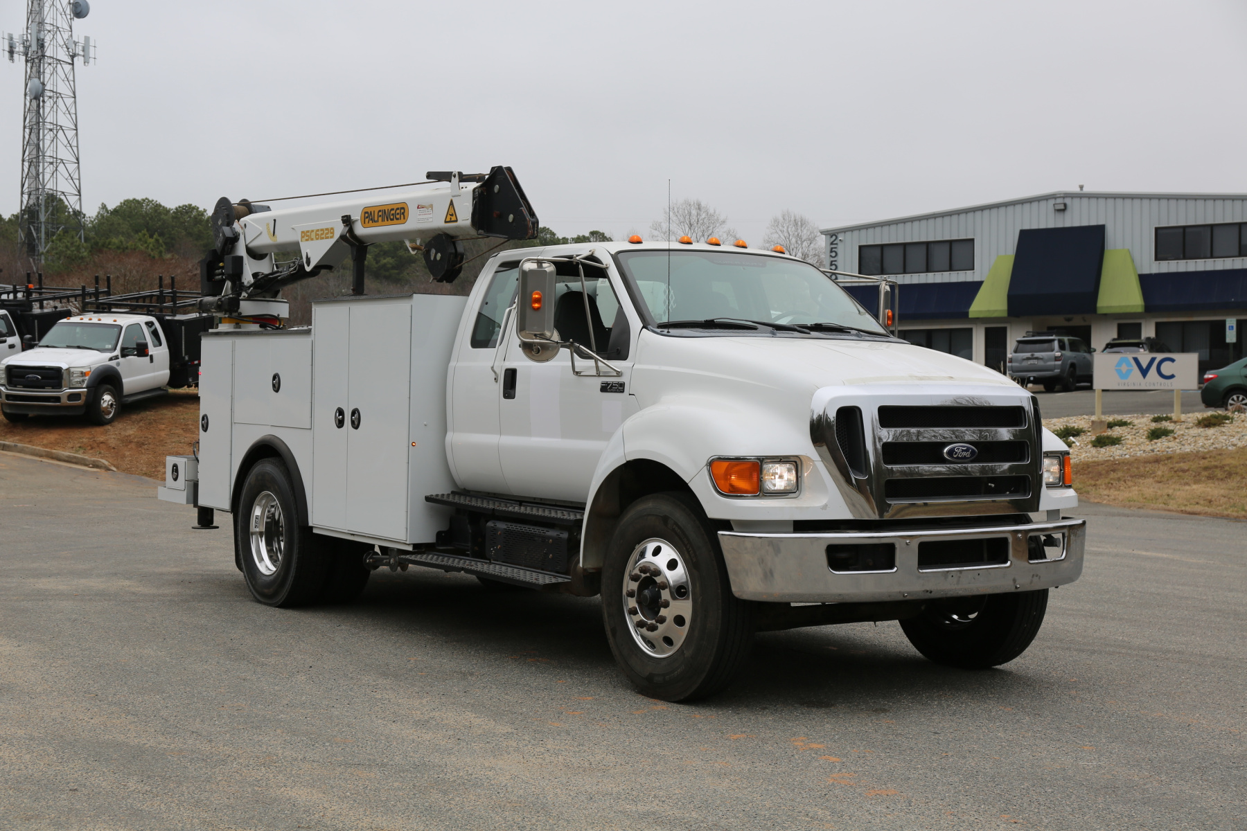 2011 Ford F-Medium Duty Base's photo
