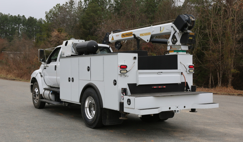2011 Ford F750 Extended Cab Service Truck, Under CDL, 1 Owner, 177k Miles, Cummins Diesel, Palfinger 11k Crane full