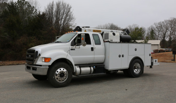 2011 Ford F750 Extended Cab Service Truck, Under CDL, 1 Owner, 177k Miles, Cummins Diesel, Palfinger 11k Crane full