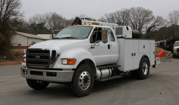 2011 Ford F750 Extended Cab Service Truck, Under CDL, 1 Owner, 177k Miles, Cummins Diesel, Palfinger 11k Crane full