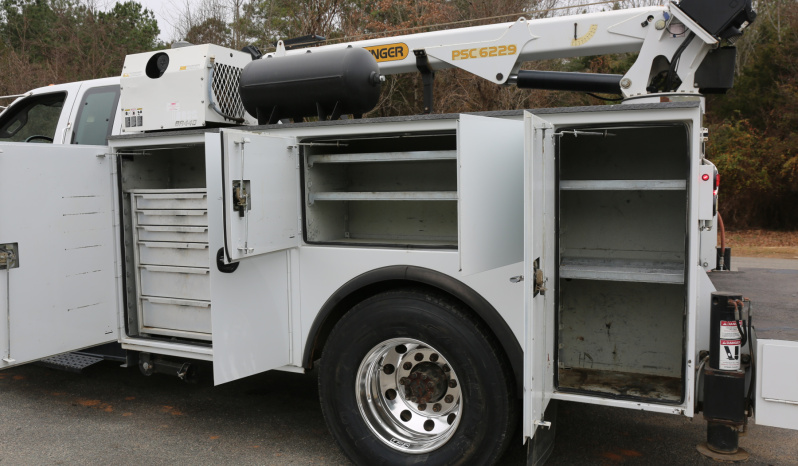 2011 Ford F750 Extended Cab Service Truck, Under CDL, 1 Owner, 177k Miles, Cummins Diesel, Palfinger 11k Crane full