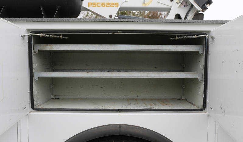 2011 Ford F750 Extended Cab Service Truck, Under CDL, 1 Owner, 177k Miles, Cummins Diesel, Palfinger 11k Crane full