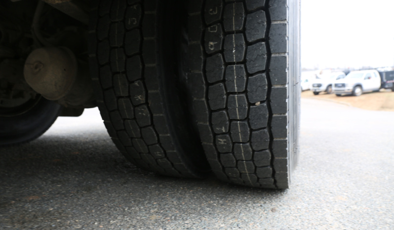 2011 Ford F750 Extended Cab Service Truck, Under CDL, 1 Owner, 177k Miles, Cummins Diesel, Palfinger 11k Crane full