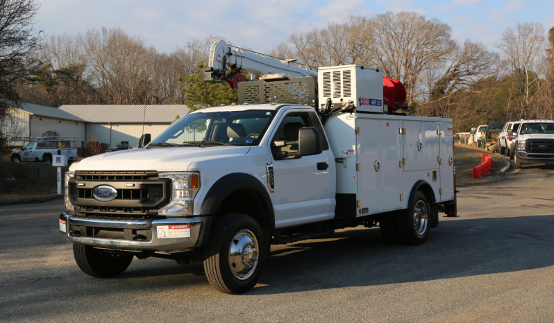 2021 Ford F600 4×4 Service Truck, 95k Miles, 7.3 V8 Gas, Stellar TMAX Mechanics Body, 7621 Crane full