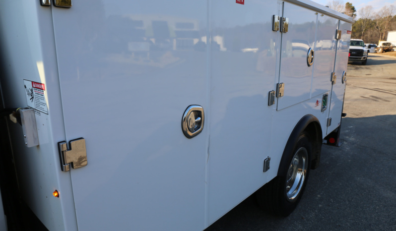 2021 Ford F600 4×4 Service Truck, 95k Miles, 7.3 V8 Gas, Stellar TMAX Mechanics Body, 7621 Crane full