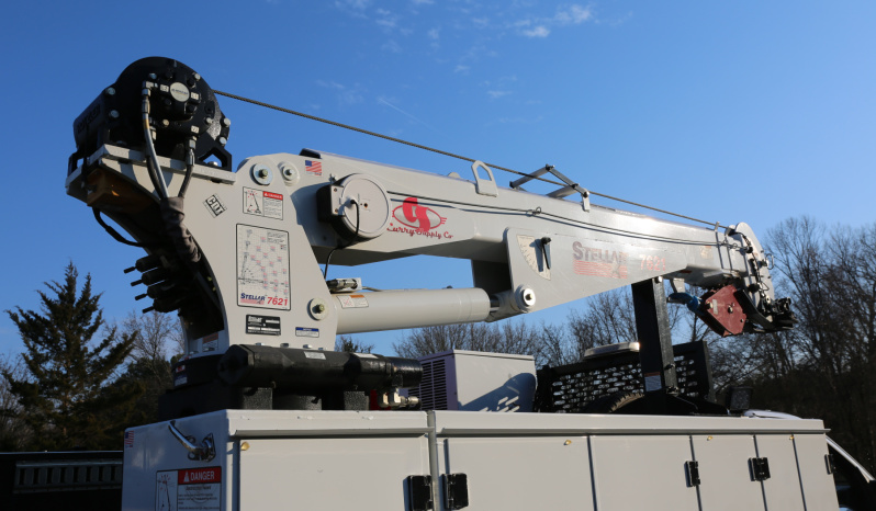 2021 Ford F600 4×4 Service Truck, 95k Miles, 7.3 V8 Gas, Stellar TMAX Mechanics Body, 7621 Crane full