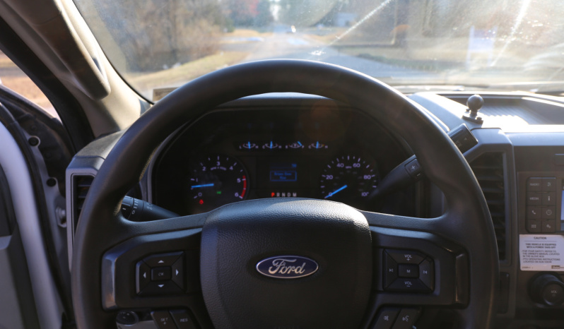 2021 Ford F600 4×4 Service Truck, 95k Miles, 7.3 V8 Gas, Stellar TMAX Mechanics Body, 7621 Crane full