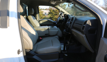 2021 Ford F600 4×4 Service Truck, 95k Miles, 7.3 V8 Gas, Stellar TMAX Mechanics Body, 7621 Crane full