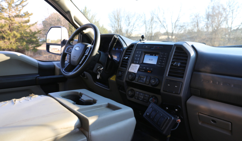 2021 Ford F600 4×4 Service Truck, 95k Miles, 7.3 V8 Gas, Stellar TMAX Mechanics Body, 7621 Crane full