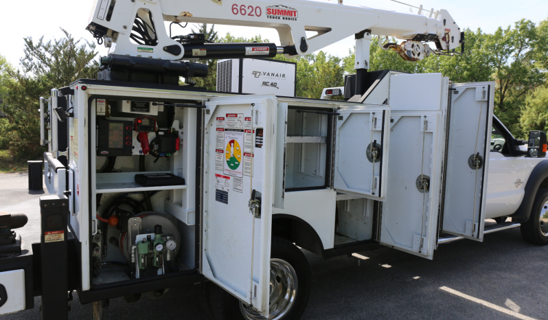 2016 Ford F-550 Mechanics Truck, Extended Cab, 4×4, 6.7 Diesel, Summit 6620 Crane full